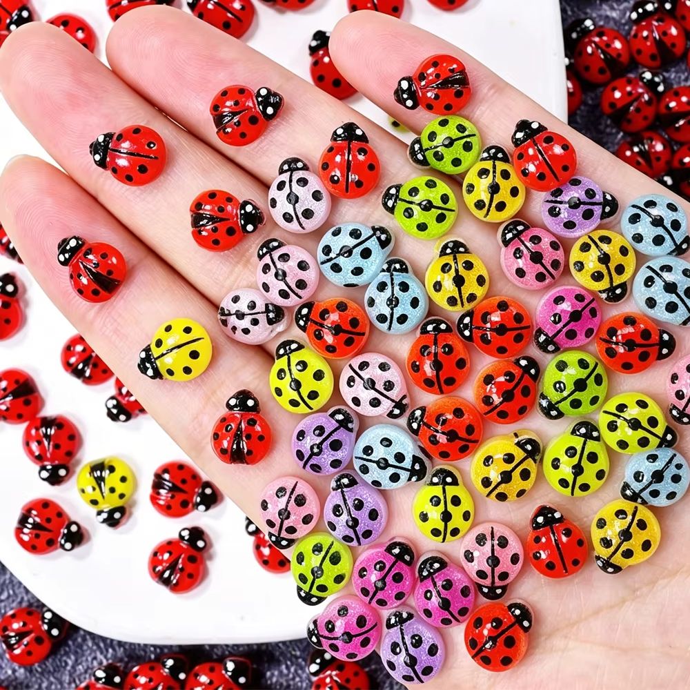 Art Craft Ladybug - 50 Breloques Adorables pour Ongles en