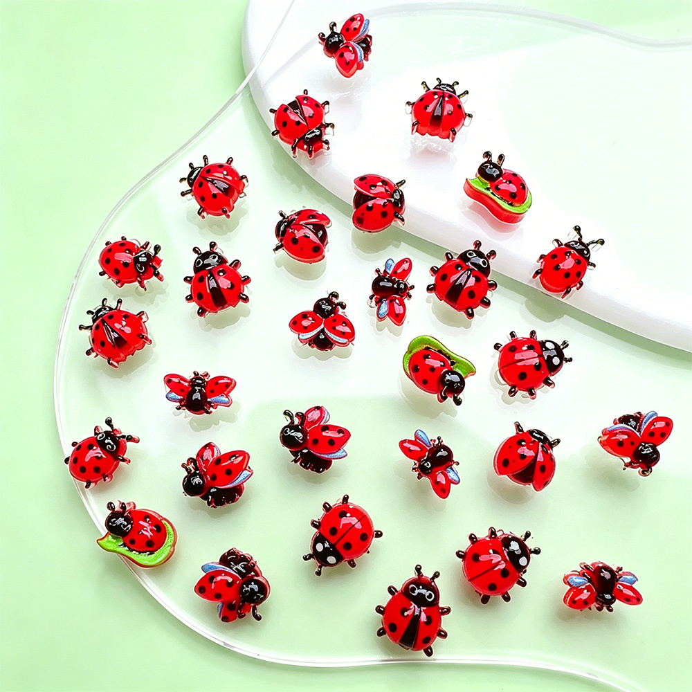 50 pièces de mini-breloques 3D - Art Craft Ladybug avis et prix
